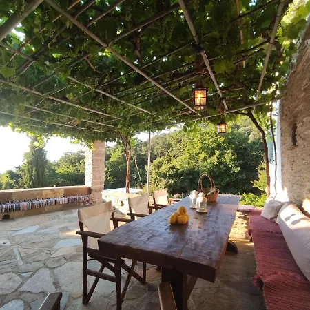 Η Μικρή Ελβετία Της Άνδρου Est1900 The Writer'S Retreat Holiday home *